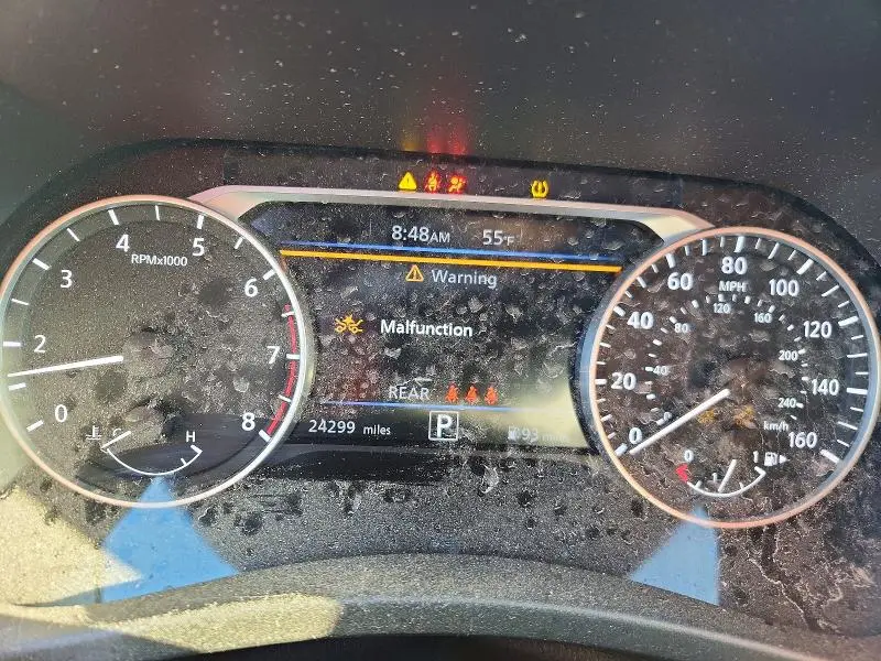 2024 NISSAN SENTRA SR  