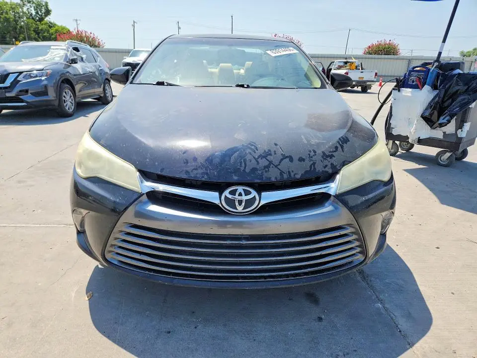 2016 TOYOTA CAMRY XLE  