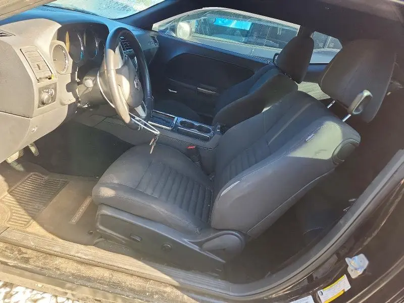 2014 DODGE CHALLENGER SXT  