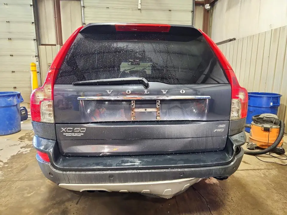 2010 VOLVO XC90 3.2  