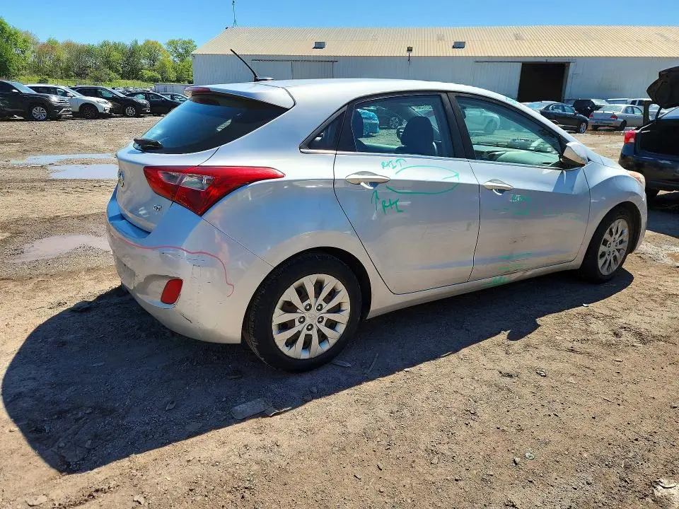 2017 HYUNDAI ELANTRA GT BASE  