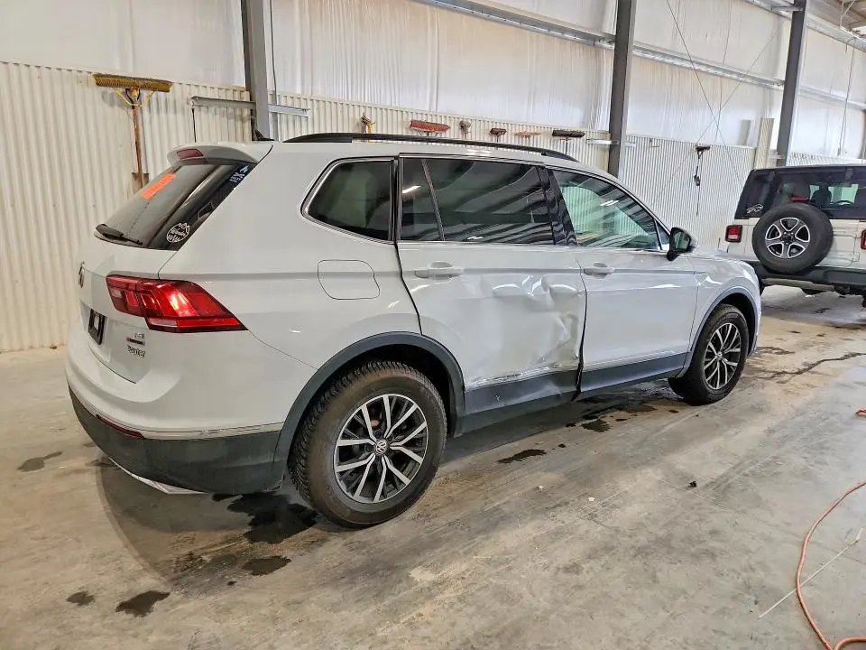 2018 VOLKSWAGEN TIGUAN SE  