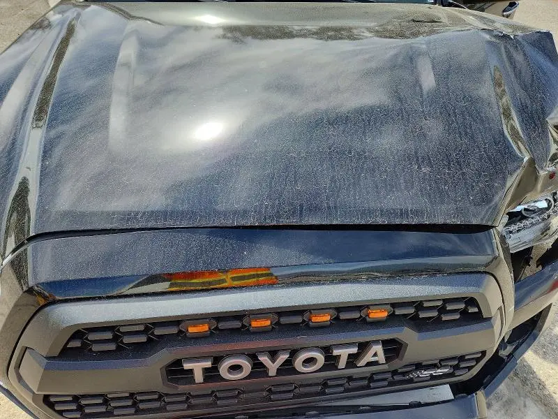 2017 TOYOTA TACOMA LIMITED  