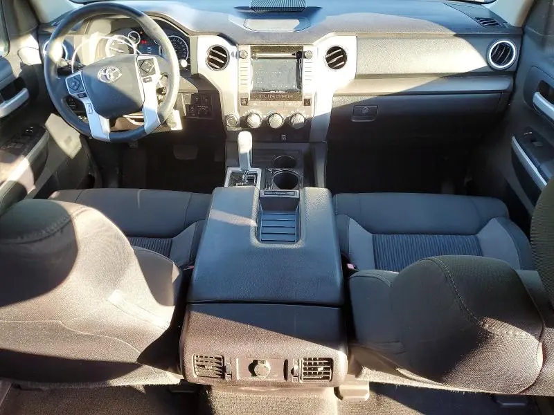 2016 TOYOTA TUNDRA SR5  