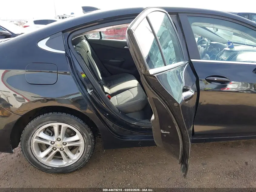 2018 CHEVROLET CRUZE LT AUTO