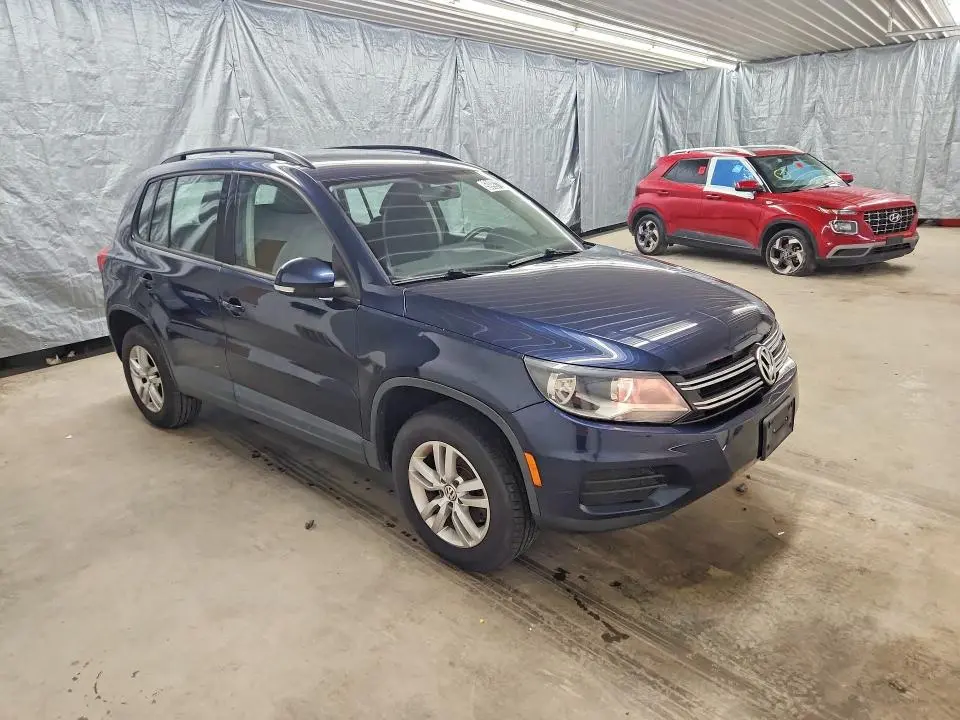 2015 VOLKSWAGEN TIGUAN S  