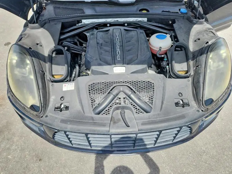 2017 PORSCHE MACAN S  