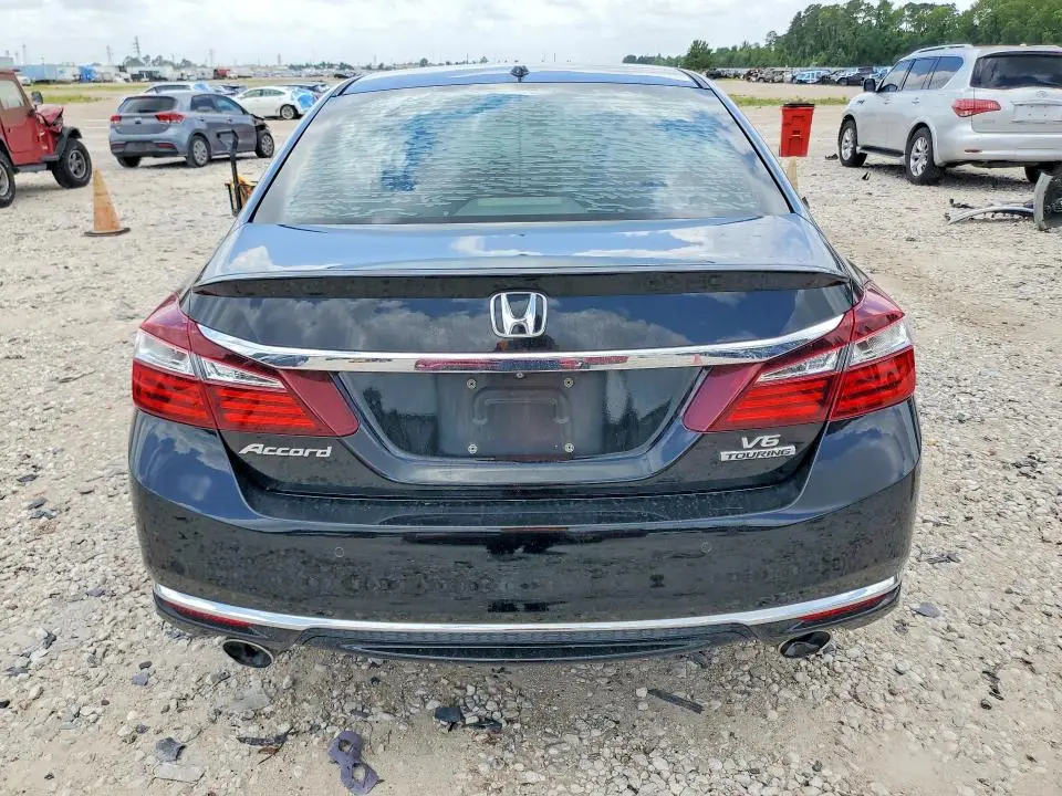 2017 HONDA ACCORD TOURING  