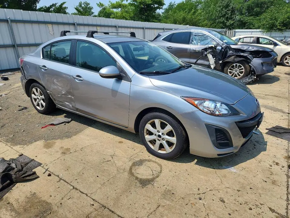 2011 MAZDA 3 I  