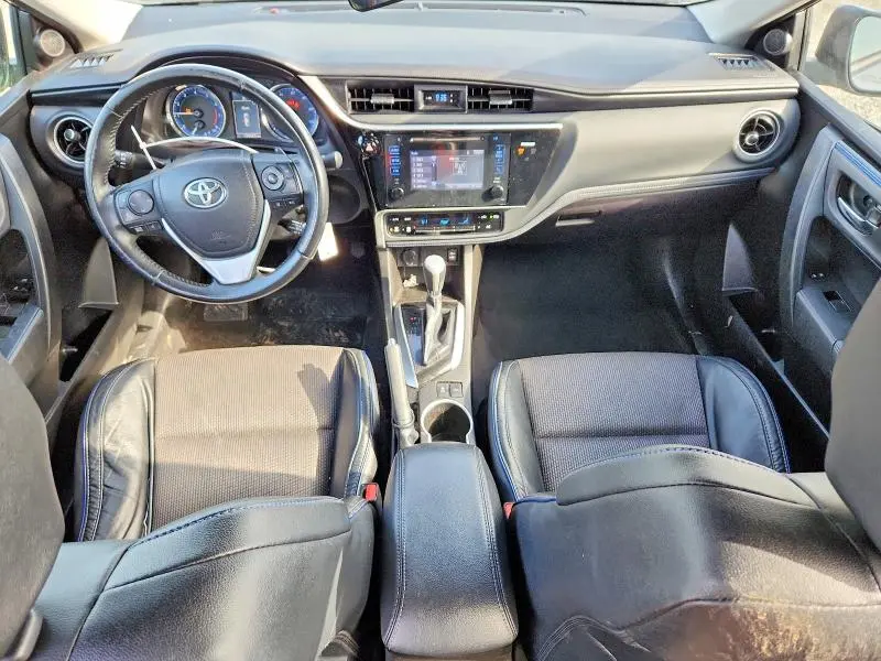 2017 TOYOTA COROLLA SE  