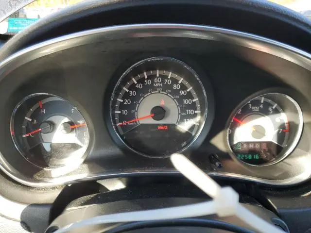 2013 CHRYSLER 200 LX  