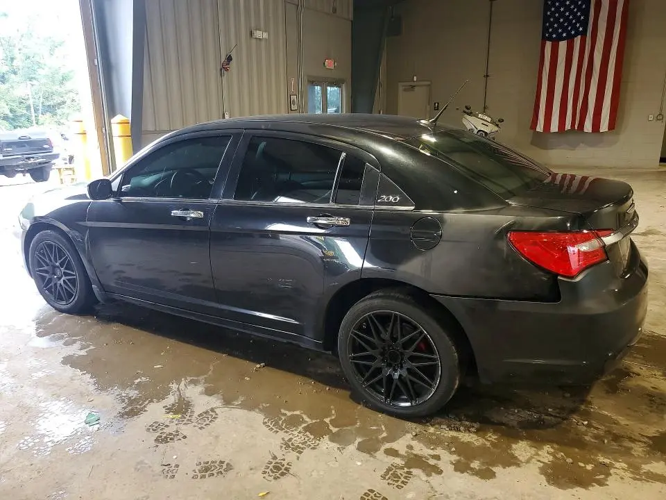 2011 CHRYSLER 200 LIMITED  