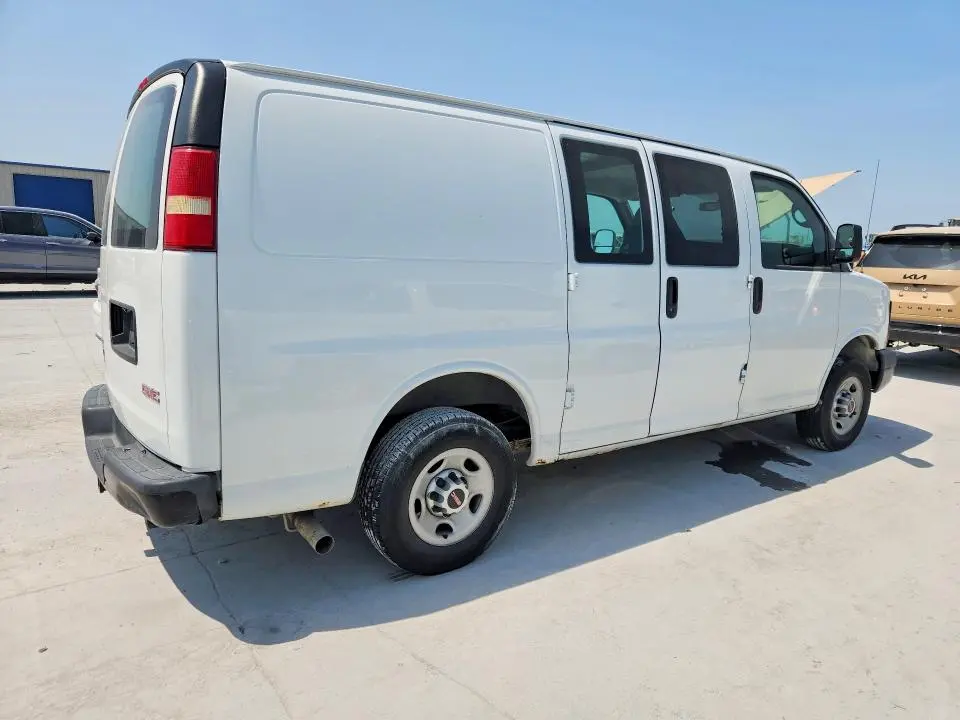2015 GMC SAVANA G3500  