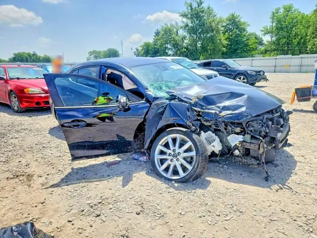 2017 MAZDA 3 TOURING  