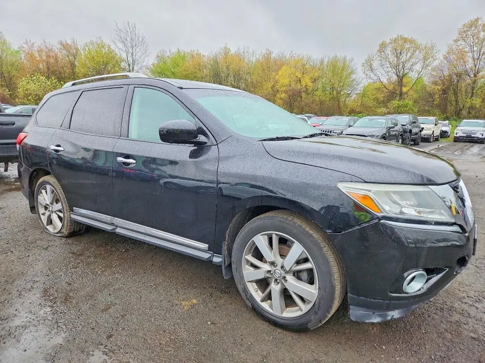 2014 NISSAN PATHFINDER S  