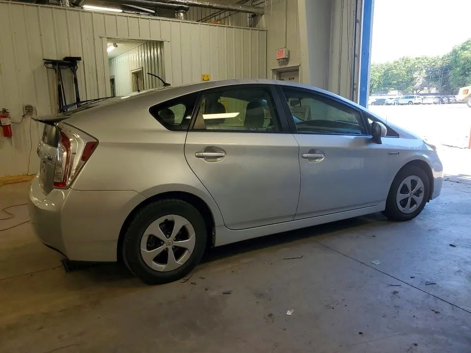 2012 TOYOTA PRIUS TWO  