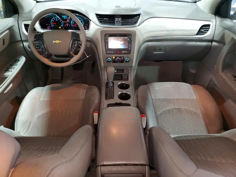 2013 CHEVROLET TRAVERSE LS  
