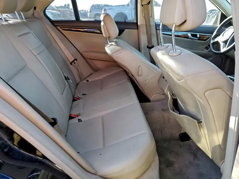 2012 MERCEDES-BENZ C 250  