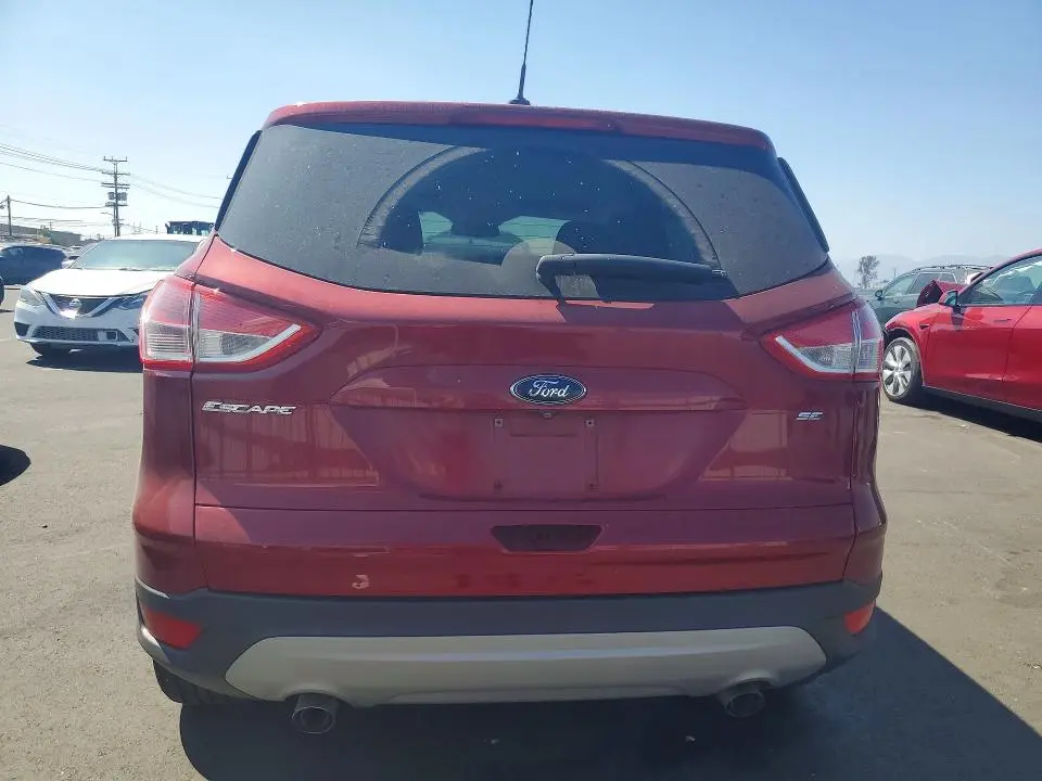 2016 FORD ESCAPE SE  