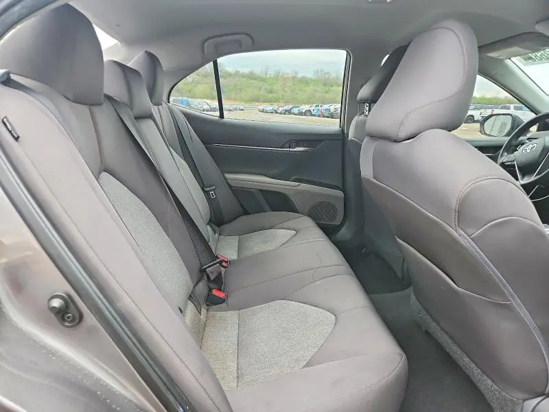 2019 TOYOTA CAMRY LE  