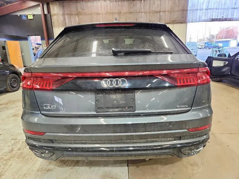 2021 AUDI Q8 PRESTIGE S-LINE  