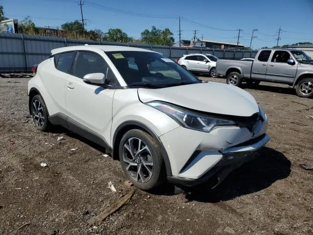 2018 TOYOTA C-HR XLE  