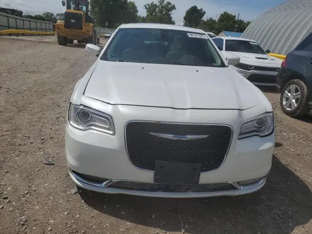 2016 CHRYSLER 300 LIMITED  
