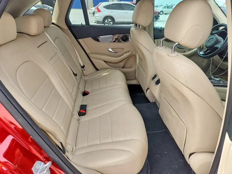 2019 MERCEDES-BENZ GLC 300  