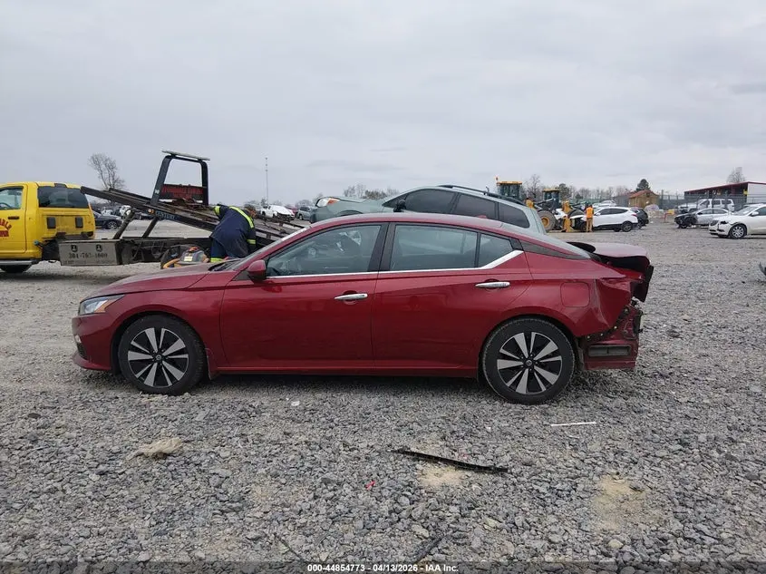 2022 NISSAN ALTIMA SV FWD