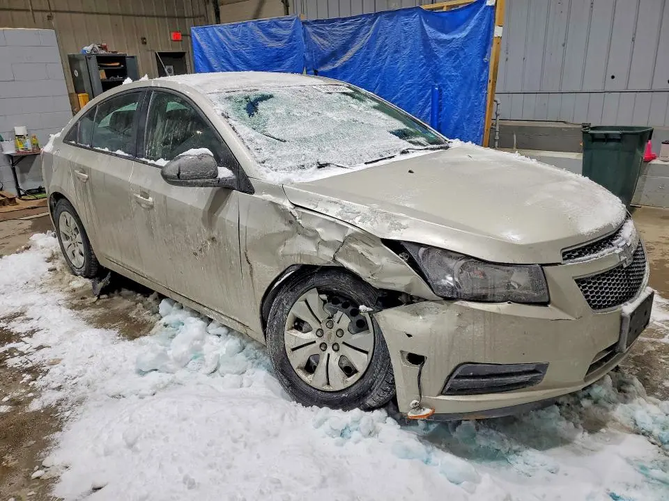 2014 CHEVROLET CRUZE LS  