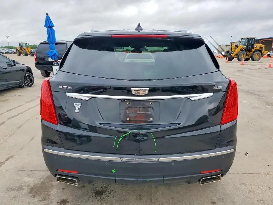 2017 CADILLAC XT5 LUXURY  