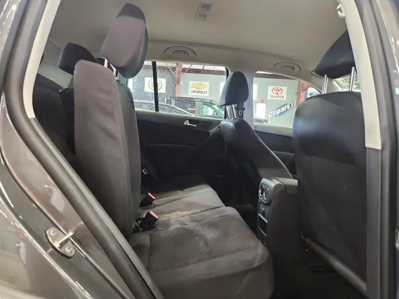2013 VOLKSWAGEN TIGUAN S  