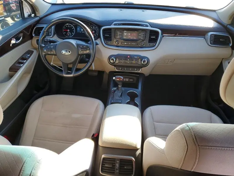 2016 KIA SORENTO LX  