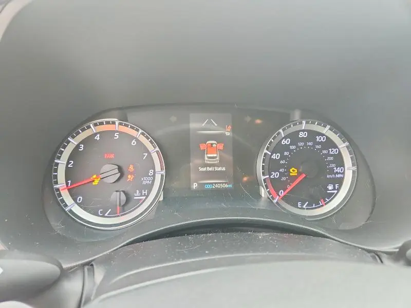 2021 TOYOTA HIGHLANDER LE  