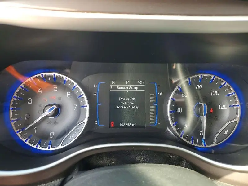 2017 CHRYSLER PACIFICA LX  