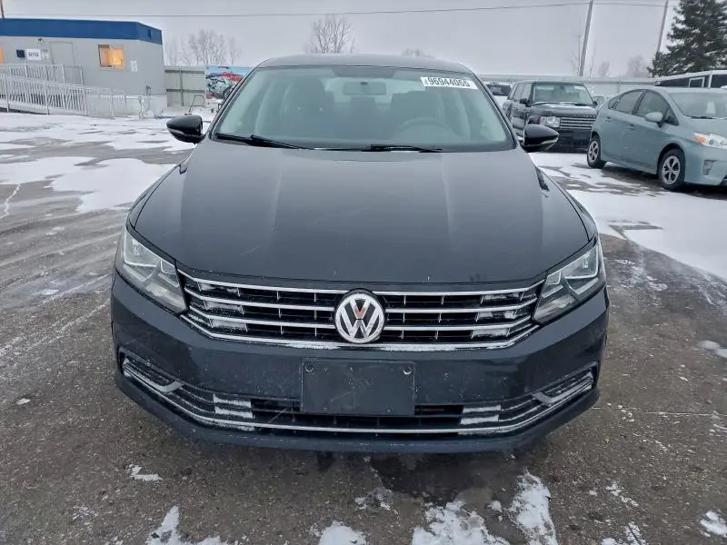 2017 VOLKSWAGEN PASSAT S  