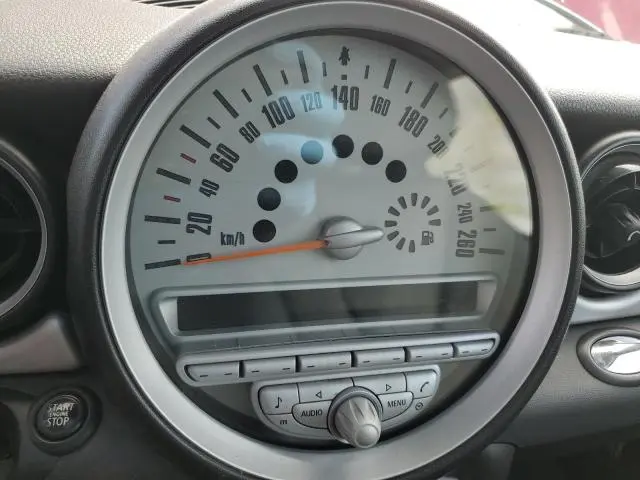 2010 MINI COOPER 