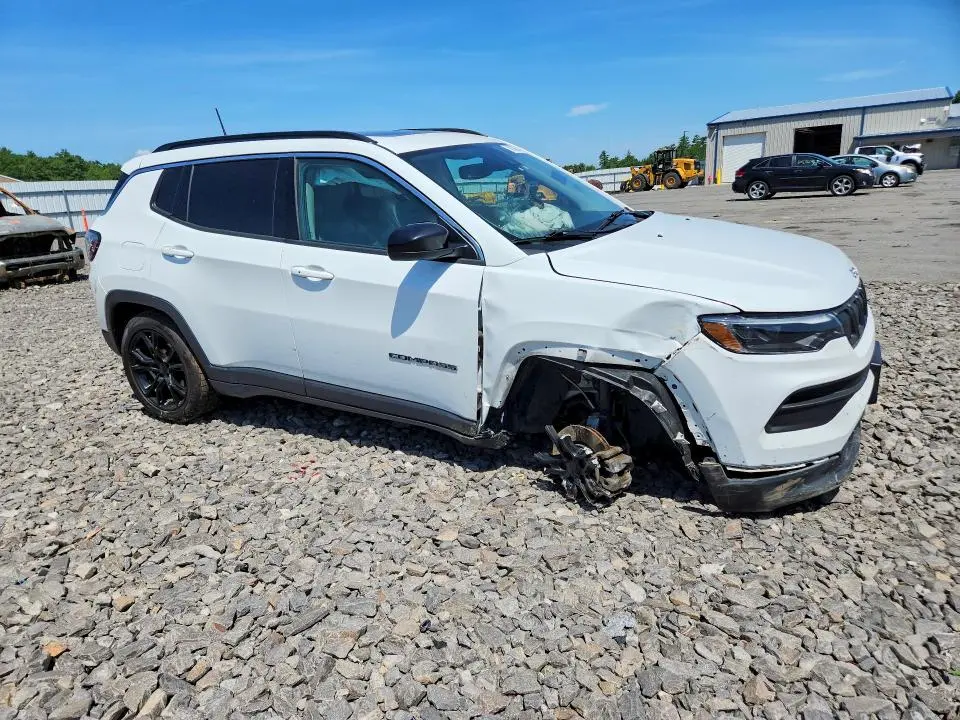 2022 JEEP COMPASS LATITUDE LUX  