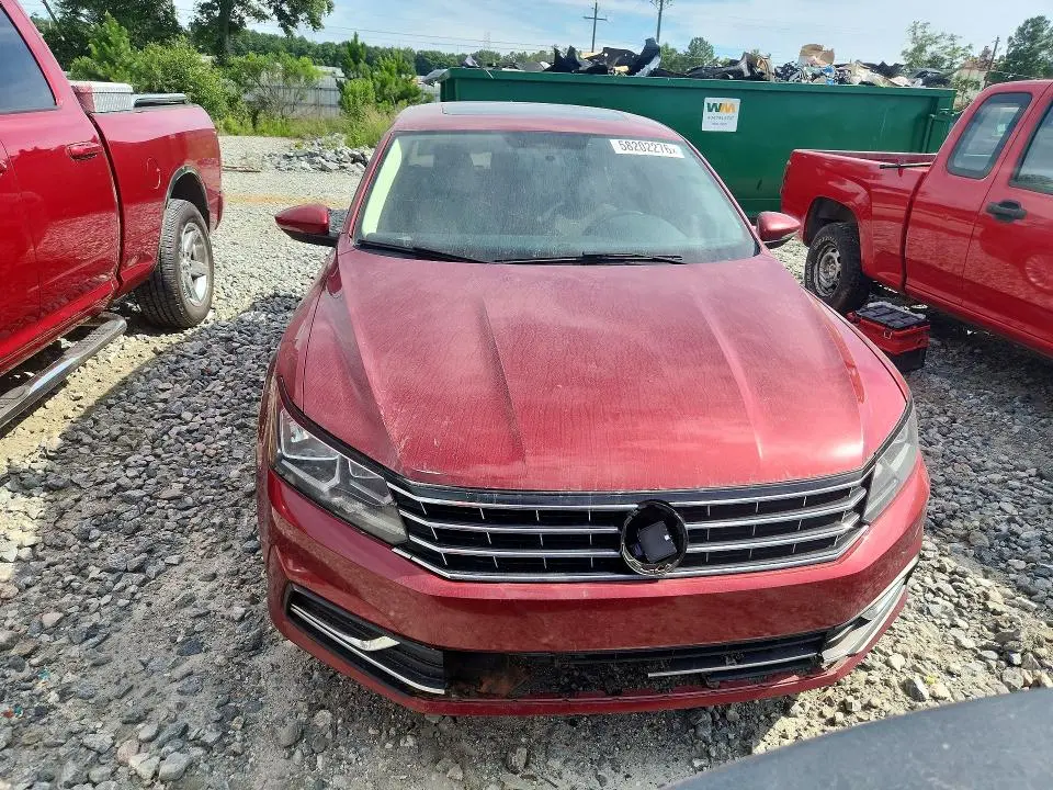 2017 VOLKSWAGEN PASSAT SE  
