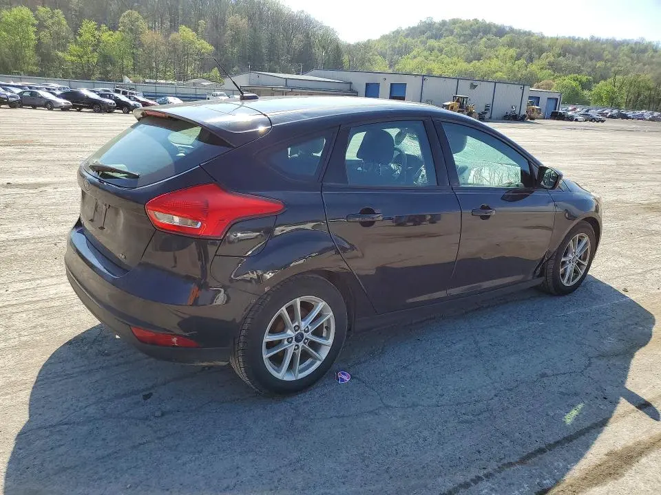 2017 FORD FOCUS SE  