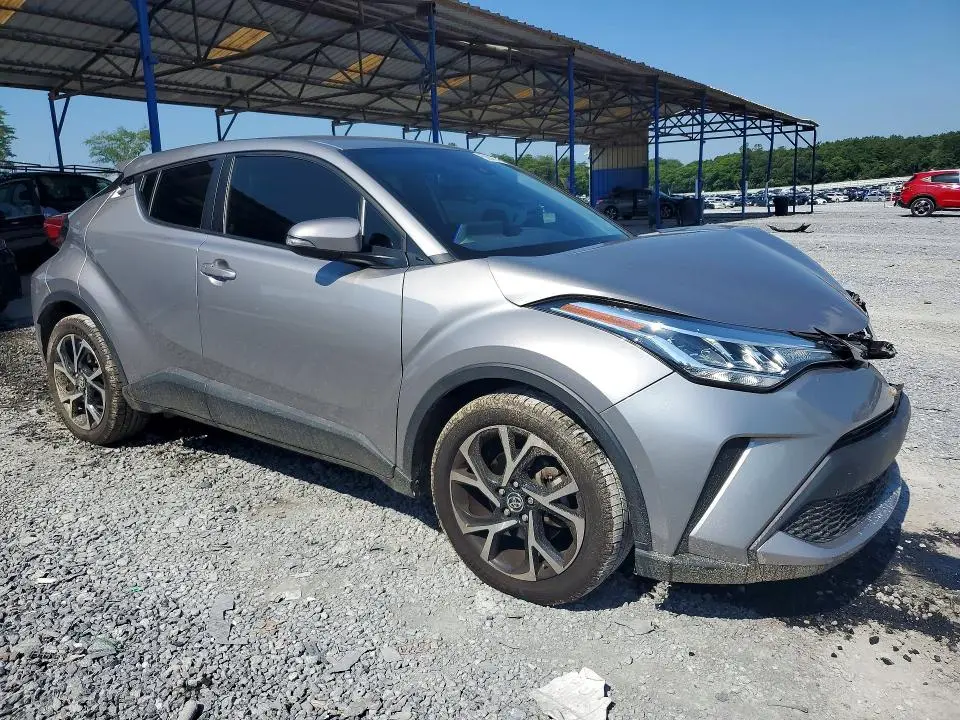 2020 TOYOTA C-HR XLE  