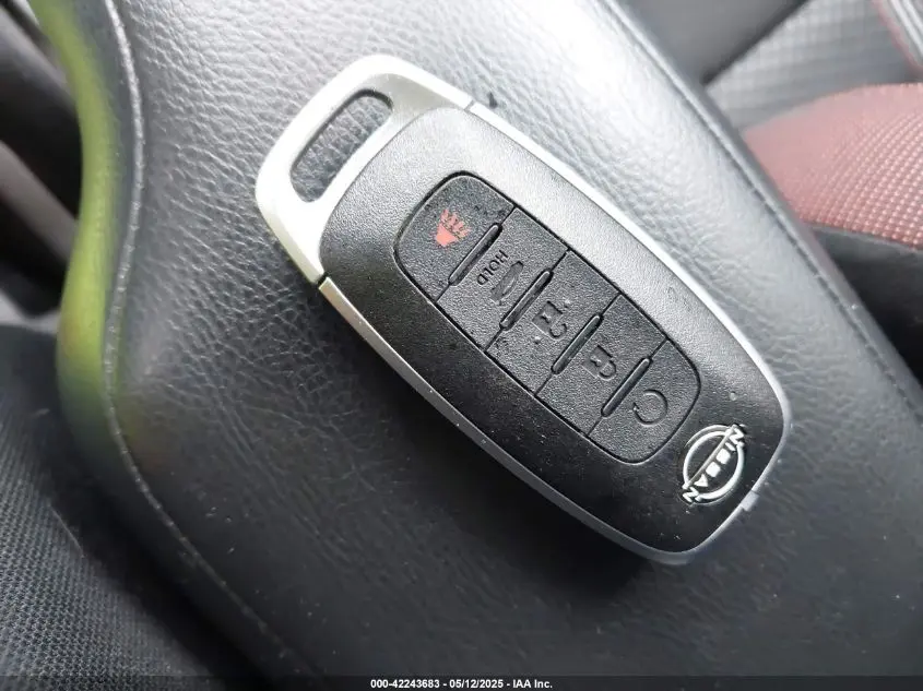 2024 NISSAN VERSA 1.6 SR