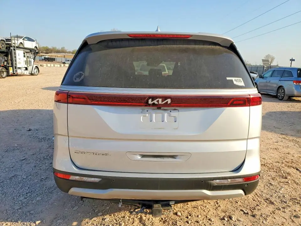 2022 KIA CARNIVAL LX  