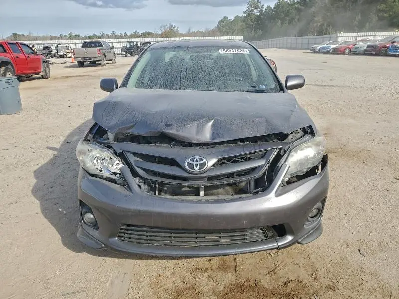 2013 TOYOTA COROLLA BASE  