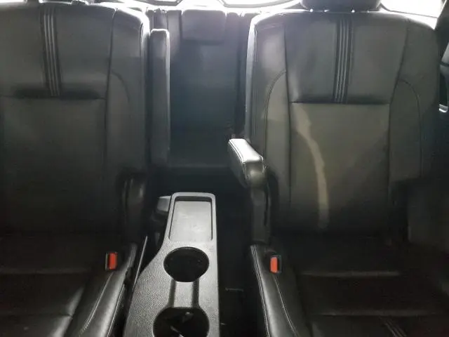 2017 TOYOTA HIGHLANDER SE  