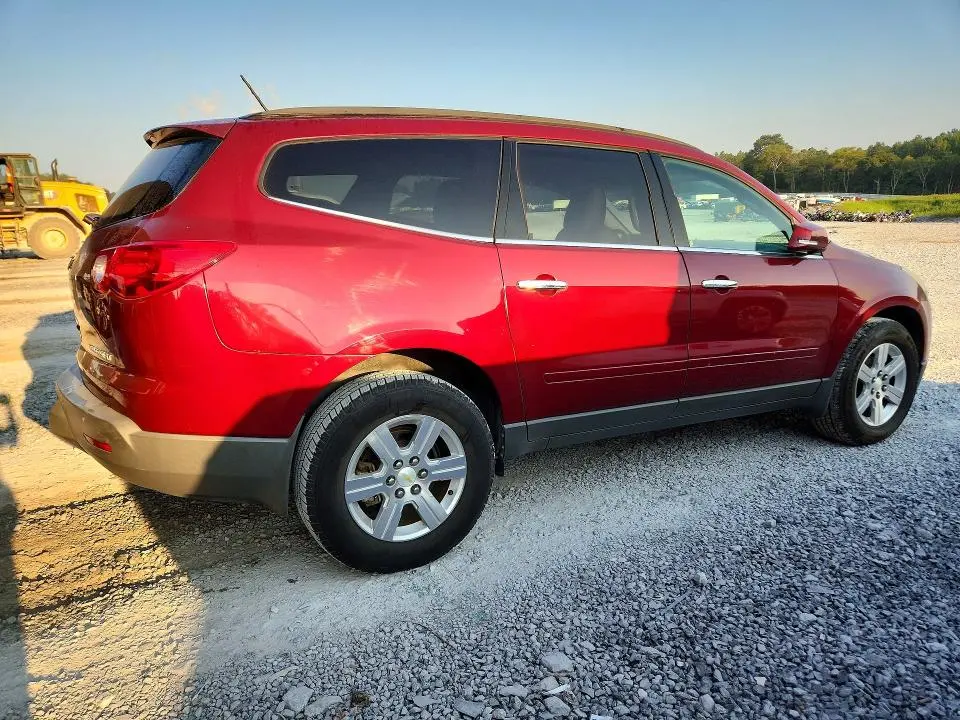 2011 CHEVROLET TRAVERSE LT  