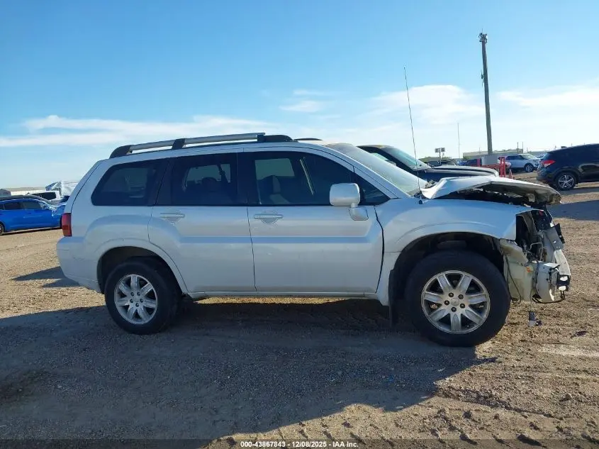 2011 MITSUBISHI ENDEAVOR  