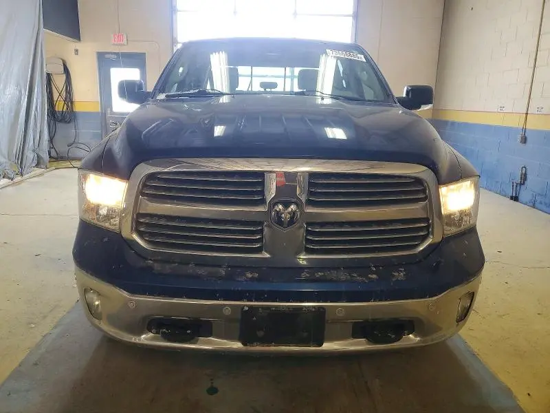 2014 RAM 1500 SLT  