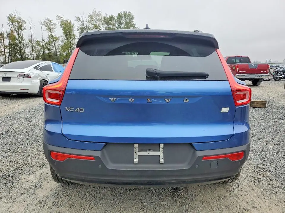 2021 VOLVO XC40 RECHARGE  