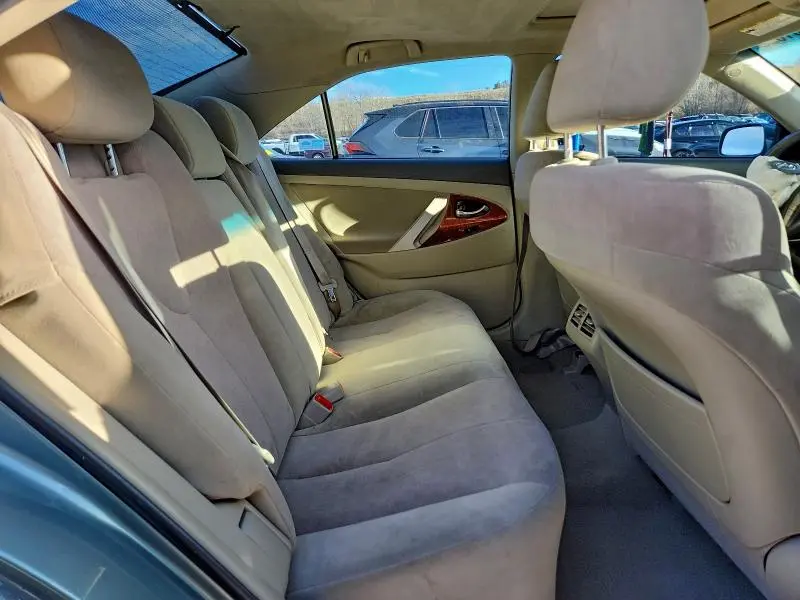 2011 TOYOTA CAMRY BASE  